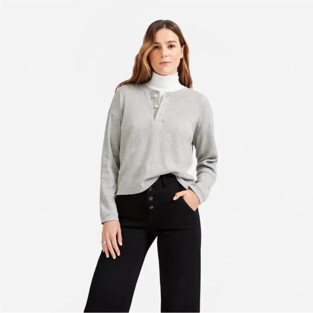 NWOT EVERLANE Cozy Gray Waffle Knit Henley Longsleeve Tshirt